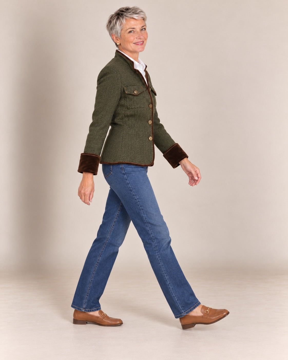 Veste en tweed à chevrons — Olive, portée de profil