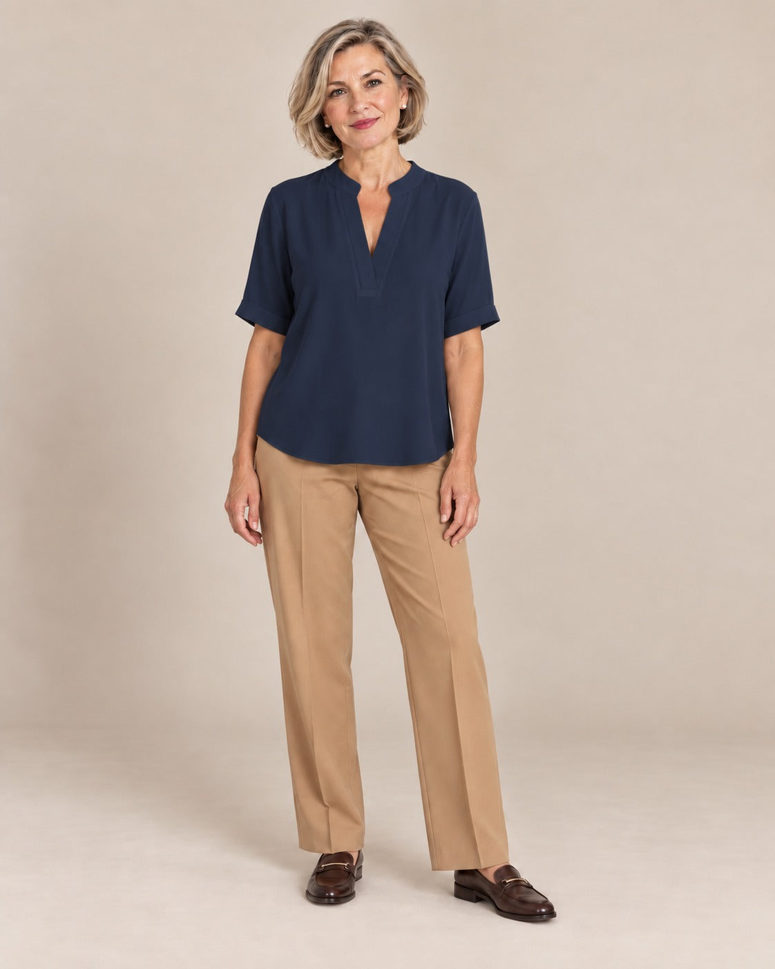 Blouse fluide col tunisien à manches courtes — Bleu nuit
