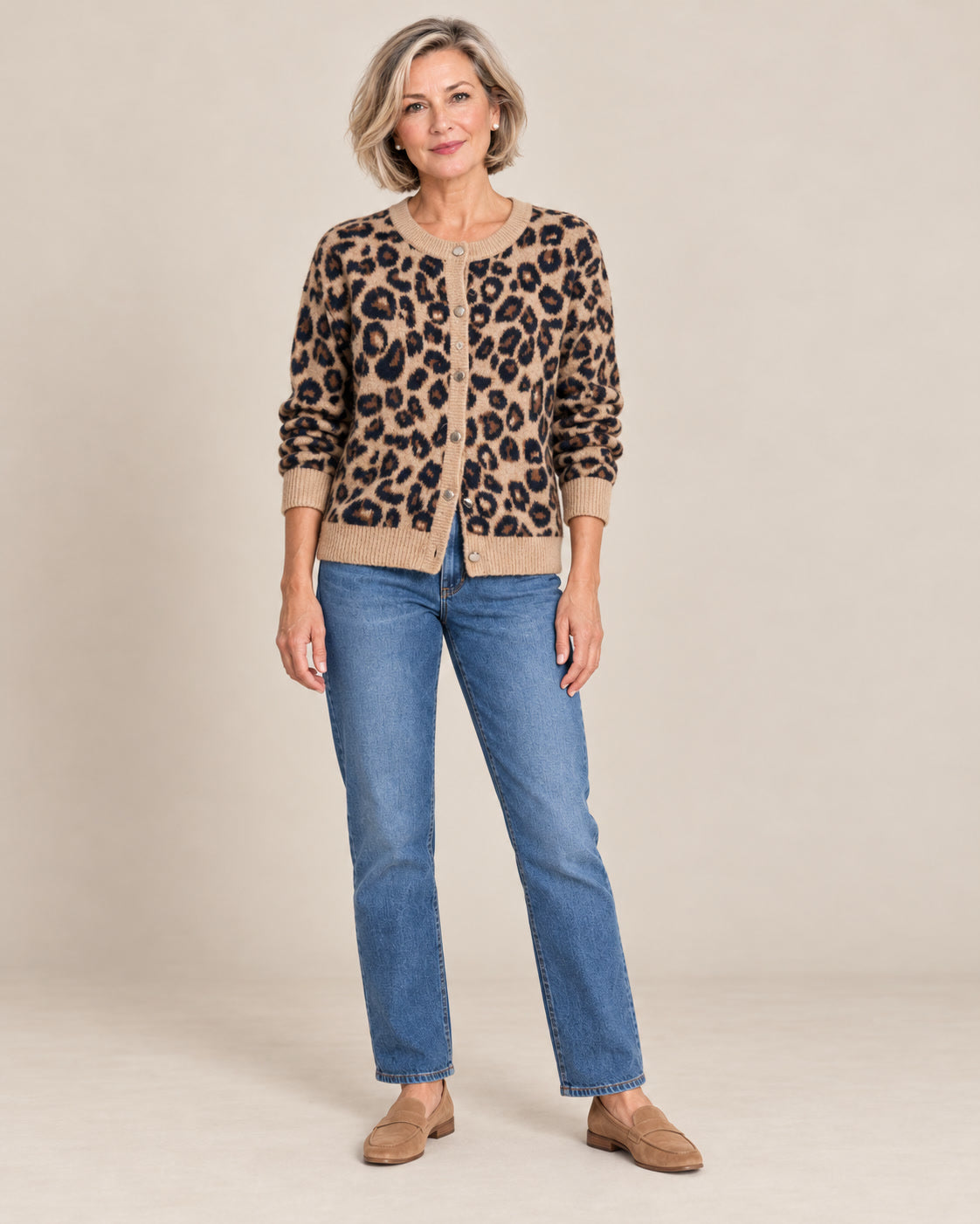 Cardigan en jacquard léopard, Léopard, de face