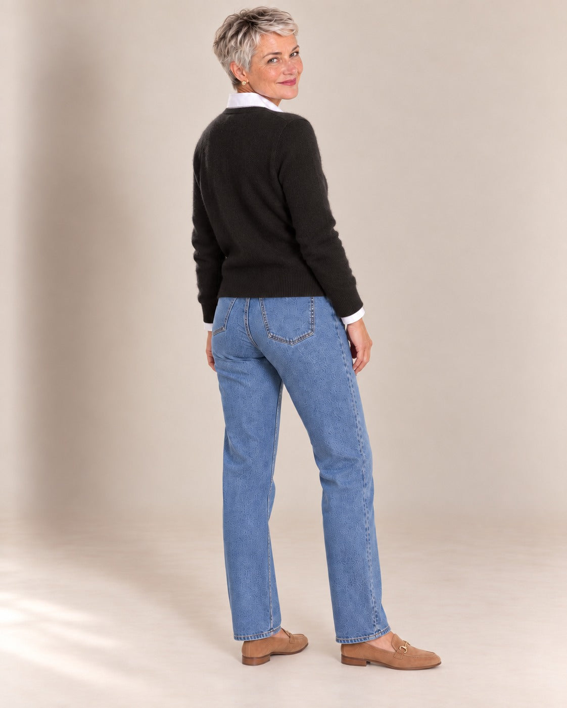 Pull col rond — Noir, de dos
