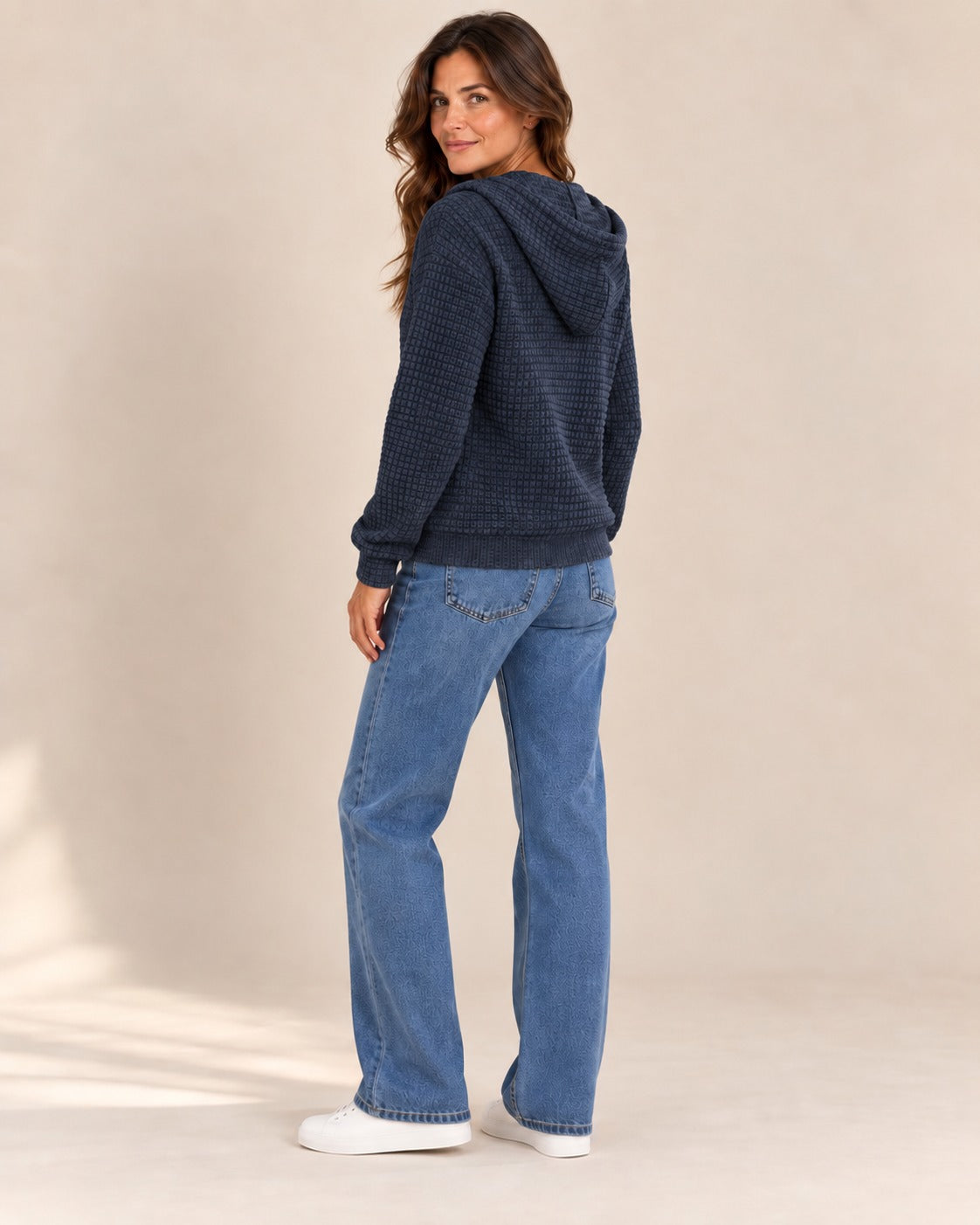Sweat zippé à capuche en maille gaufrée — Bleu nuit, de dos