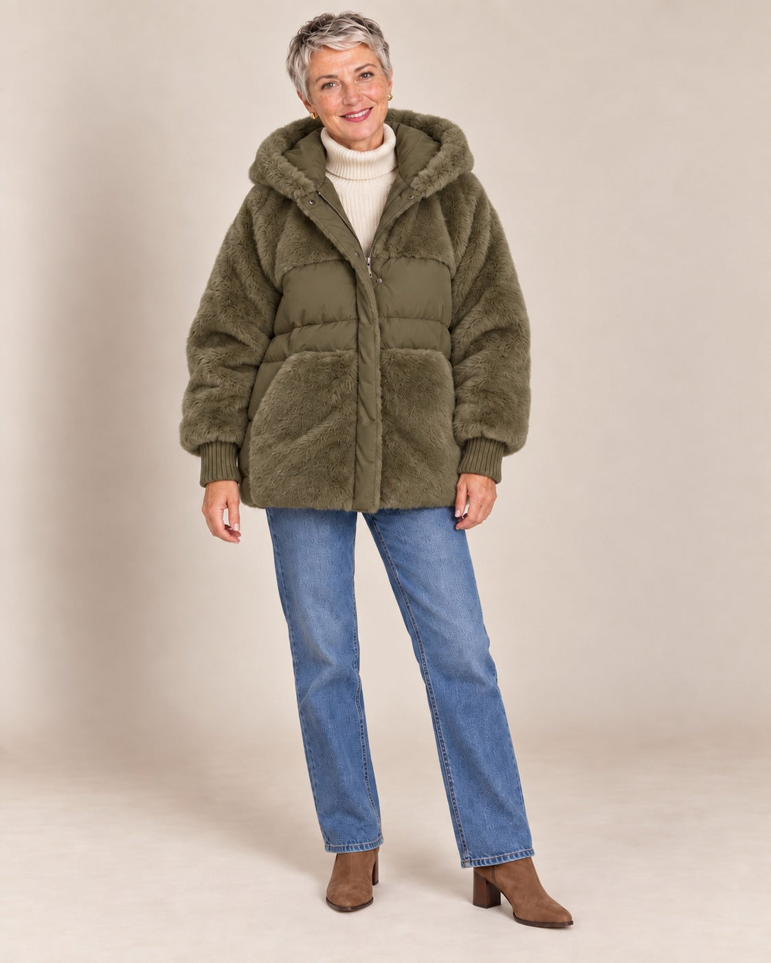 Veste à capuche en fausse fourrure — Kaki